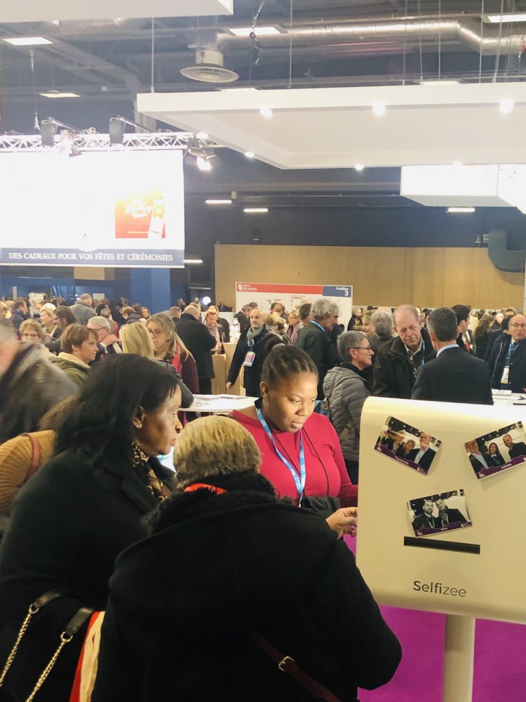 Borne selfie au salon des maires de Paris