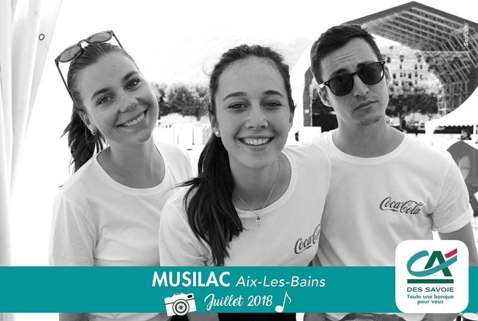 Selfie personnalisé et photobooth au festival Musilac à Aix-les-Bains en Savoie avec impressions photos des participants