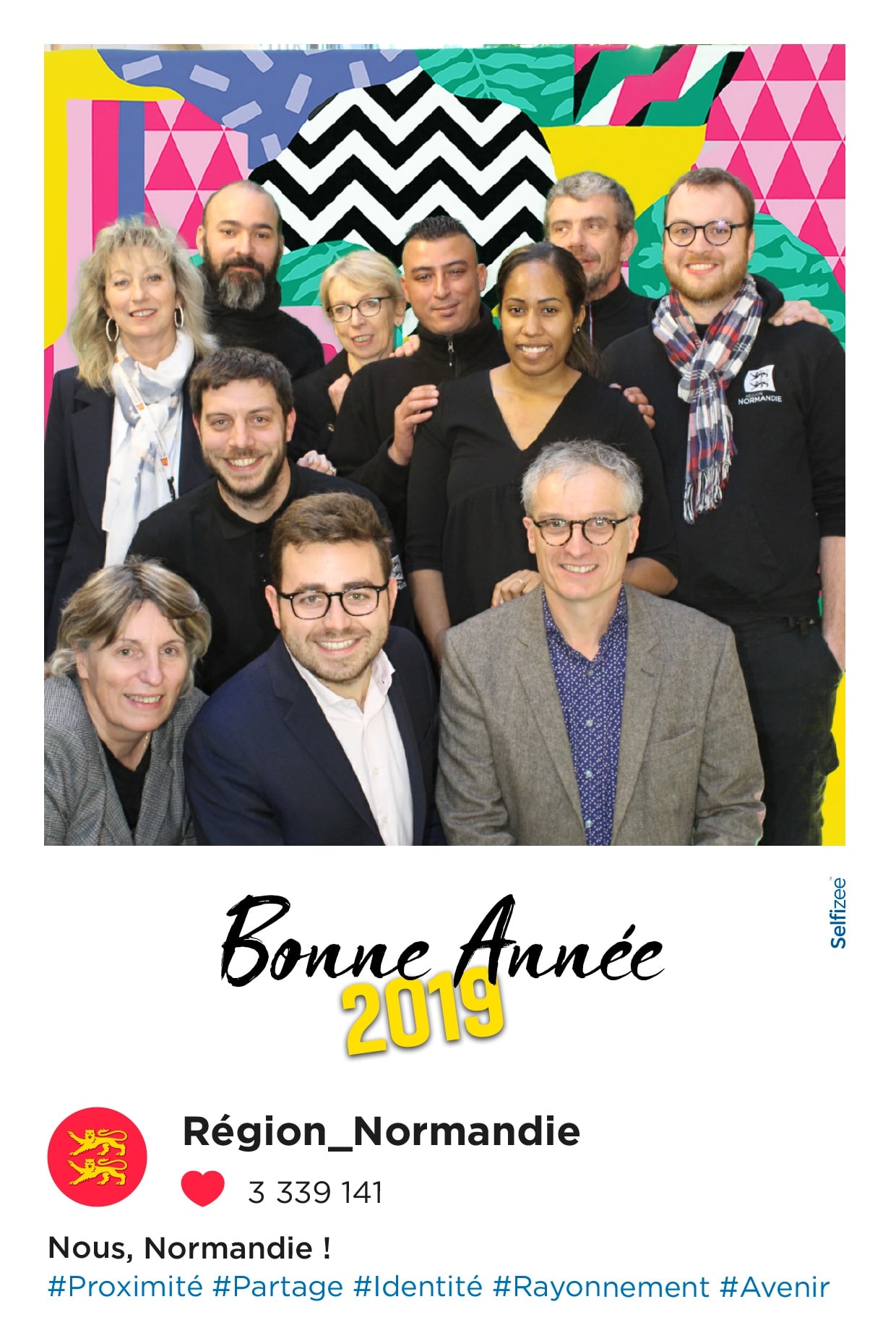 Photos personnalisées et selfie box connectée avec animation fond vert pour fête nouvel an au conseil régional de Normandie à Caen