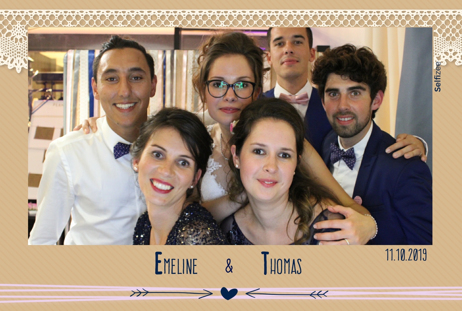 Borne selfie mariage à louer à Saint Brieuc avec animation photobooth personnalisée et tirages photos