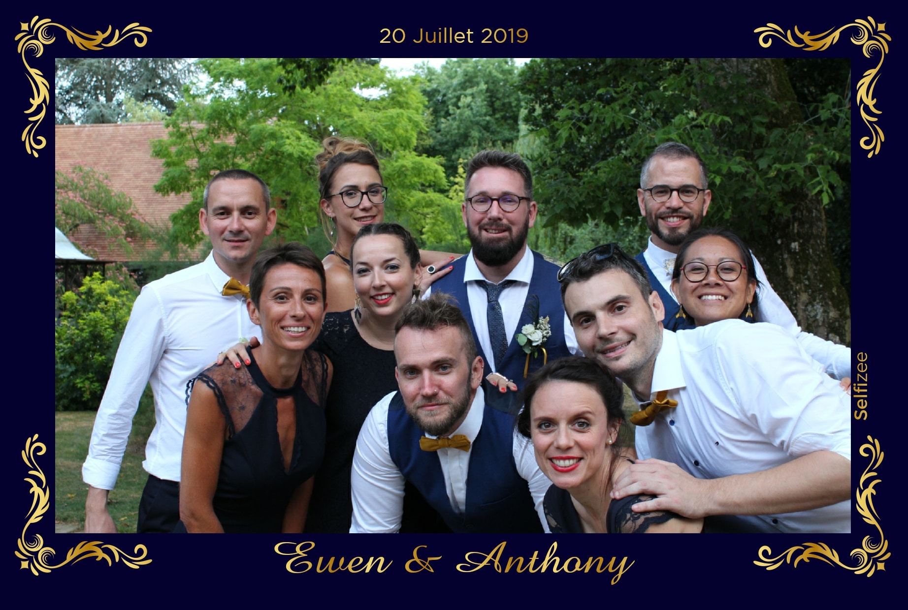 Animation photo mariage Laval - borne selfie à louer Laval / Mayenne mariage, anniversaire, baptême, fête avec impressions photos