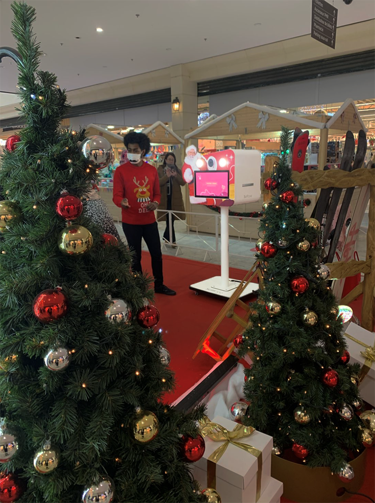 Animation autour d'une borne photo Classik pour les fêtes de Noël espagnoles