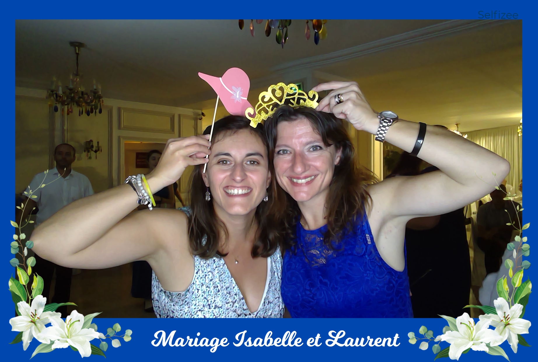 Location photobooth mariage avec accessoires